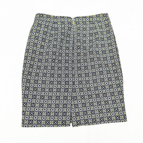 J. Crew The Pencil Skirt Patterned Straight Back Slit Size 4 - Picture 4 of 5